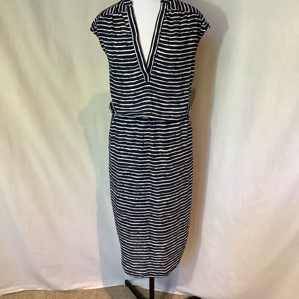 Banana Republic Navy and White Striped Midi Dress - Picture 4 of 9